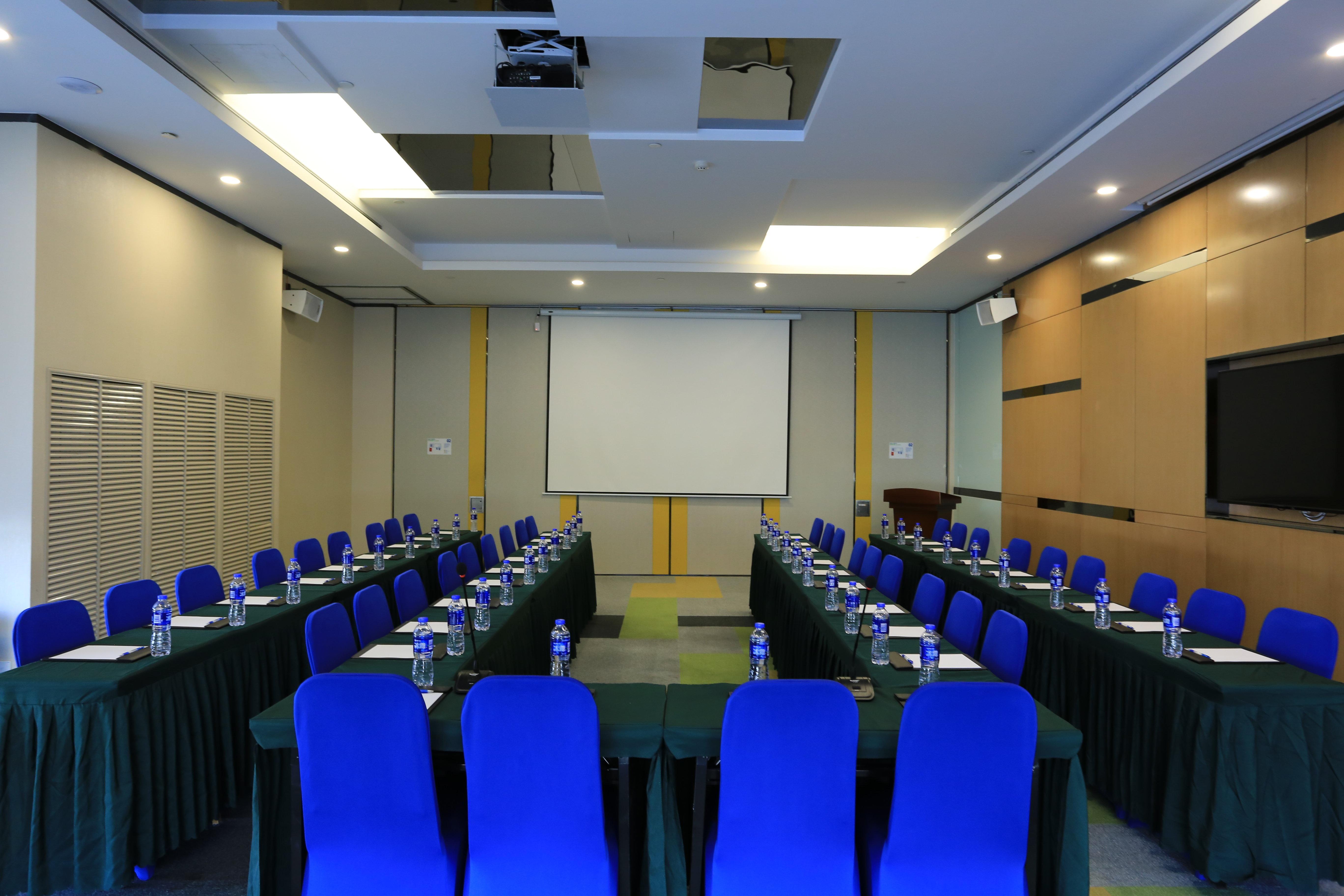 Holiday Inn Express Zhangjiakou Park View, An Ihg Hotel Buitenkant foto